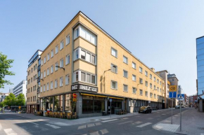 Modern 1BR Apartment with Sauna & Best Location - Hosted by 2ndhomes